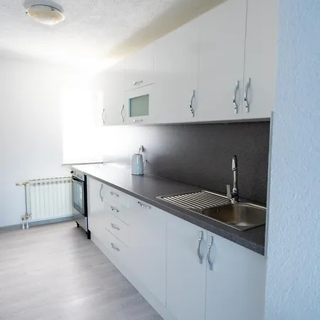 11 * טומיסלאבגראד